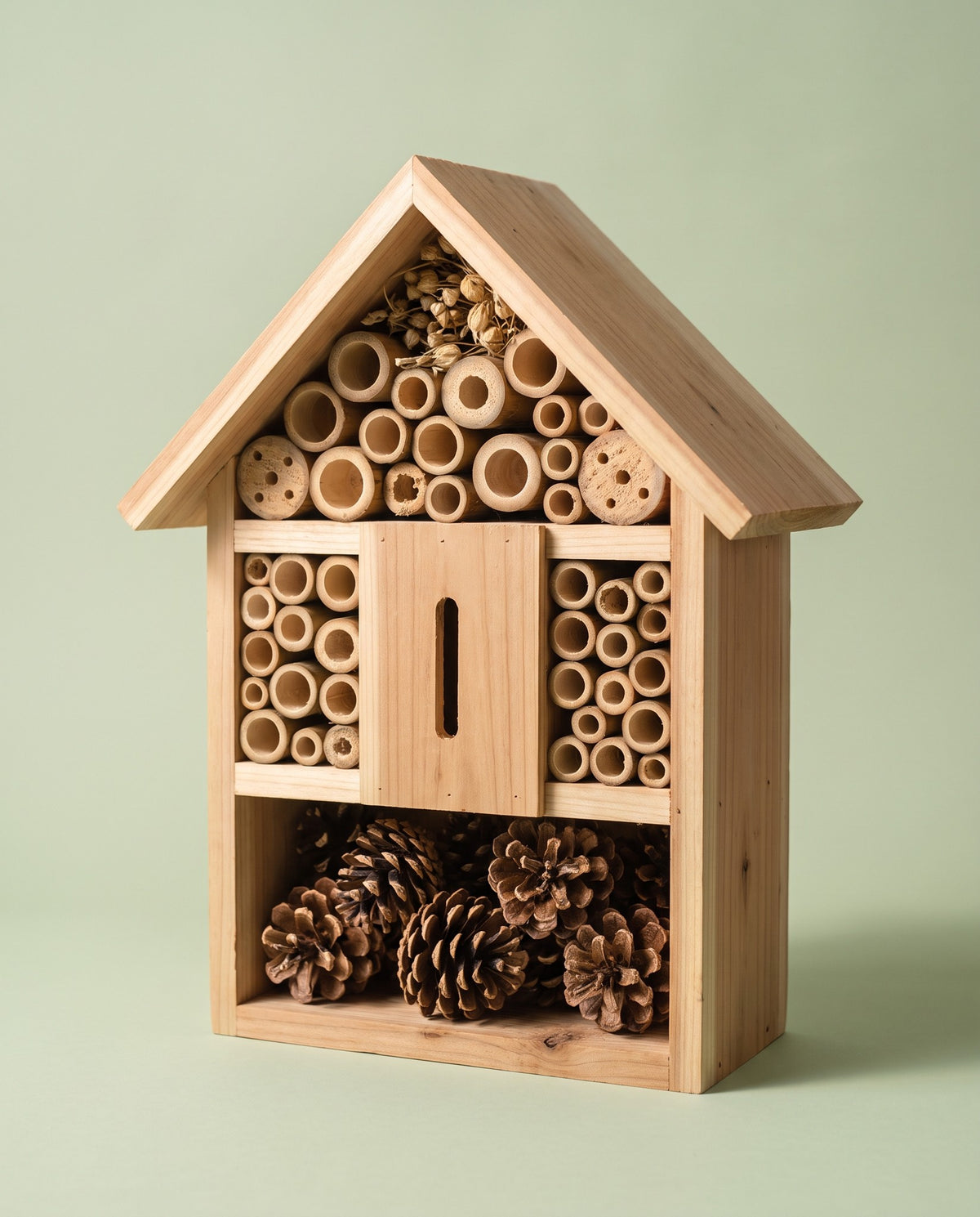 Insect Hotel, Cedar